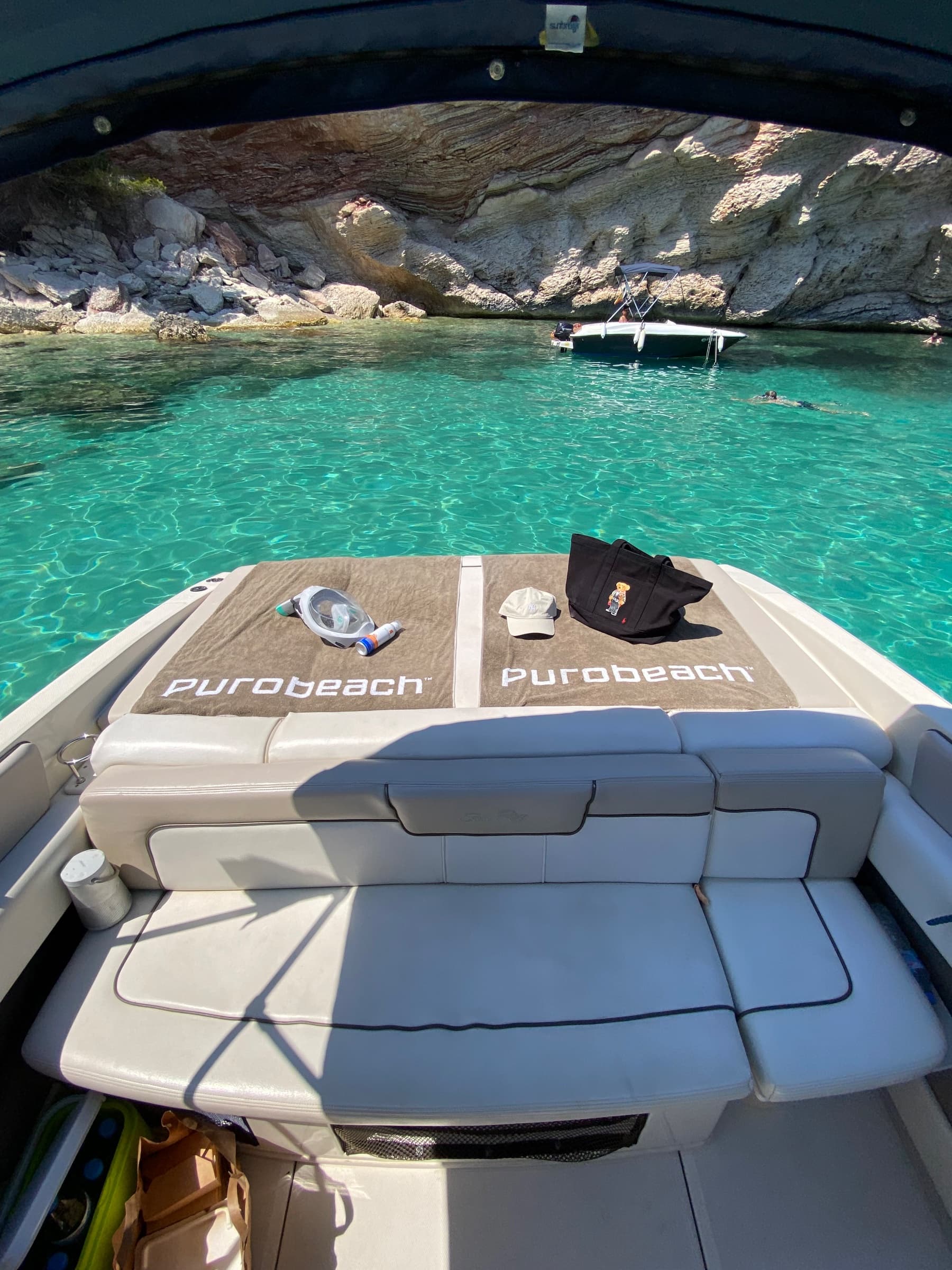 Sea Ray 230