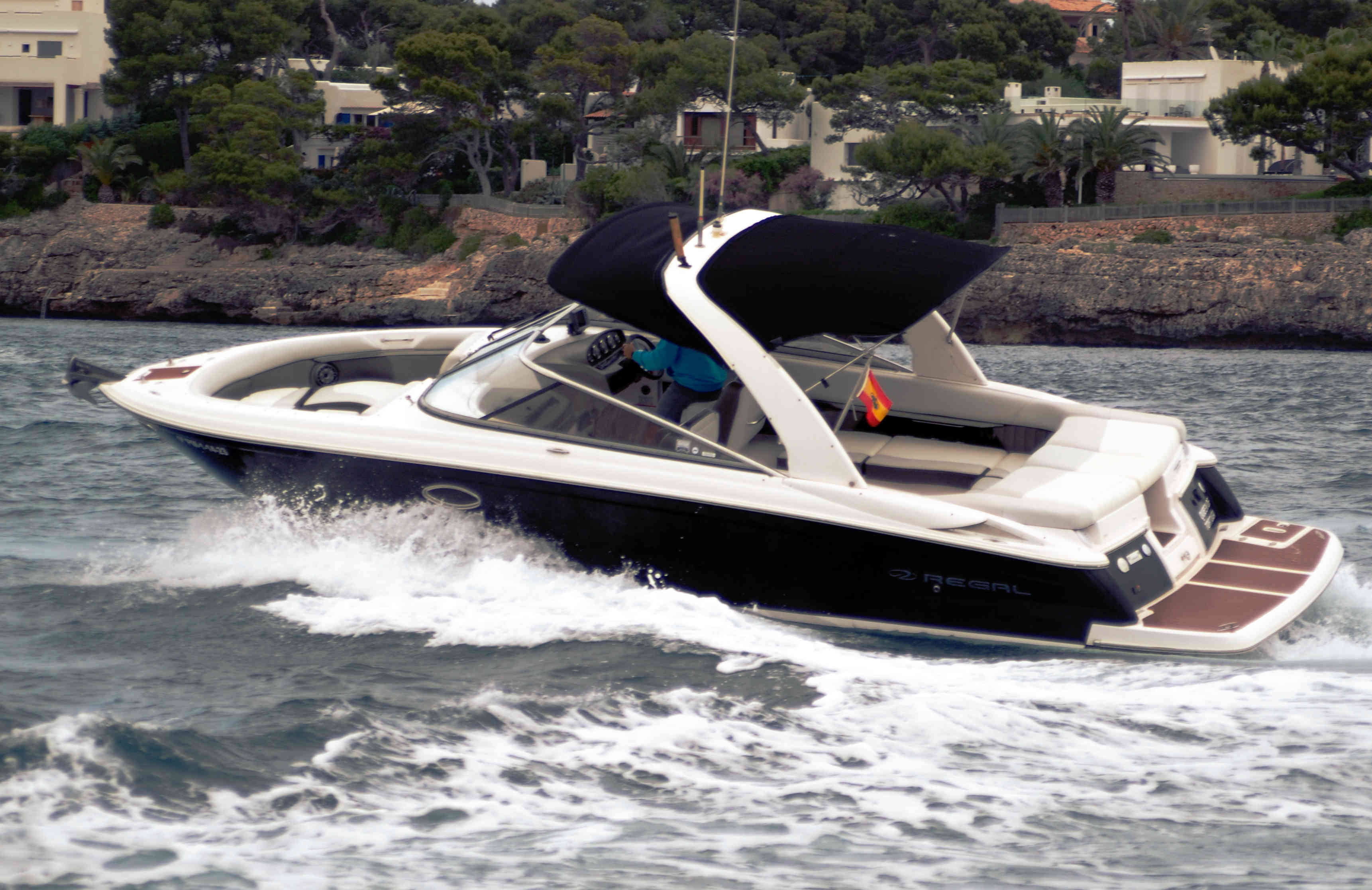 Regal 2700