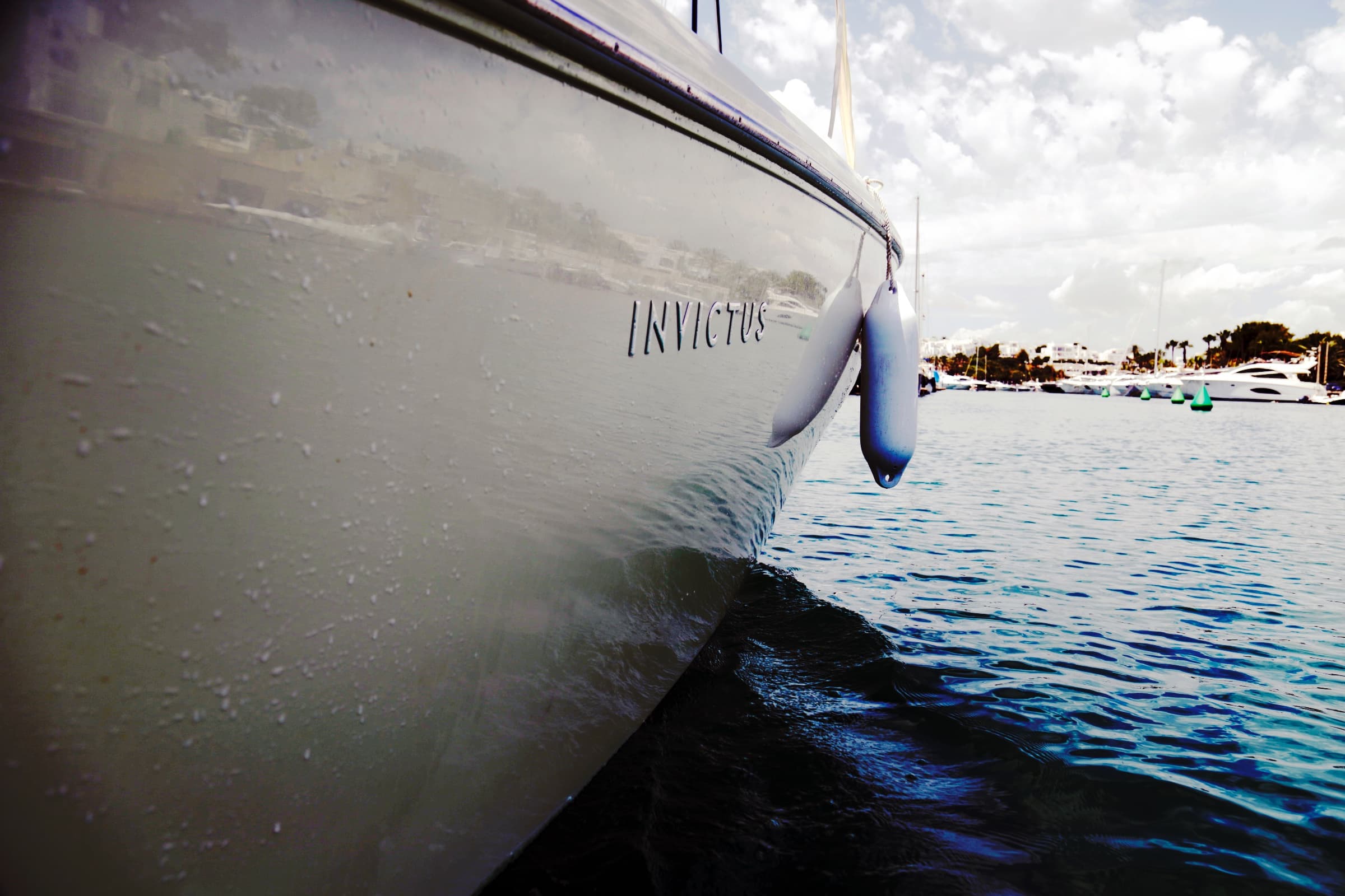Invictus FX270