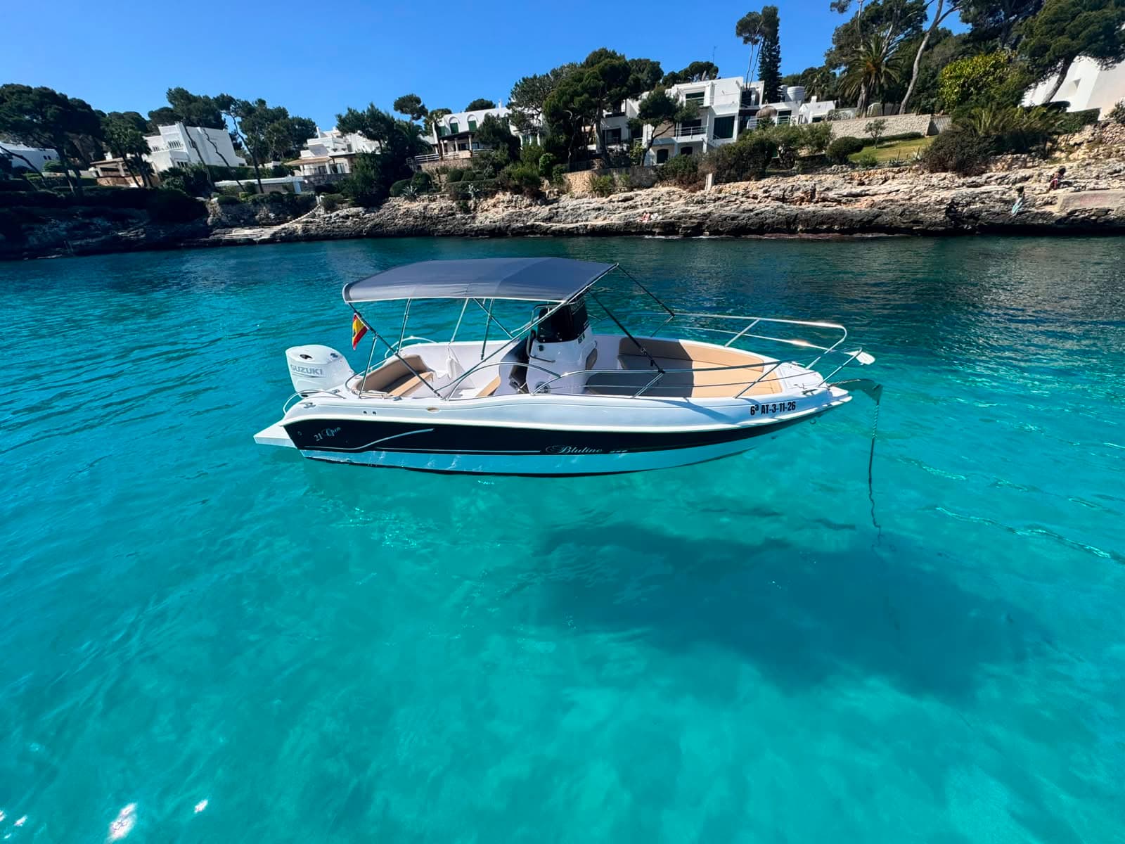 BLUE-LINE DAY CRUISER