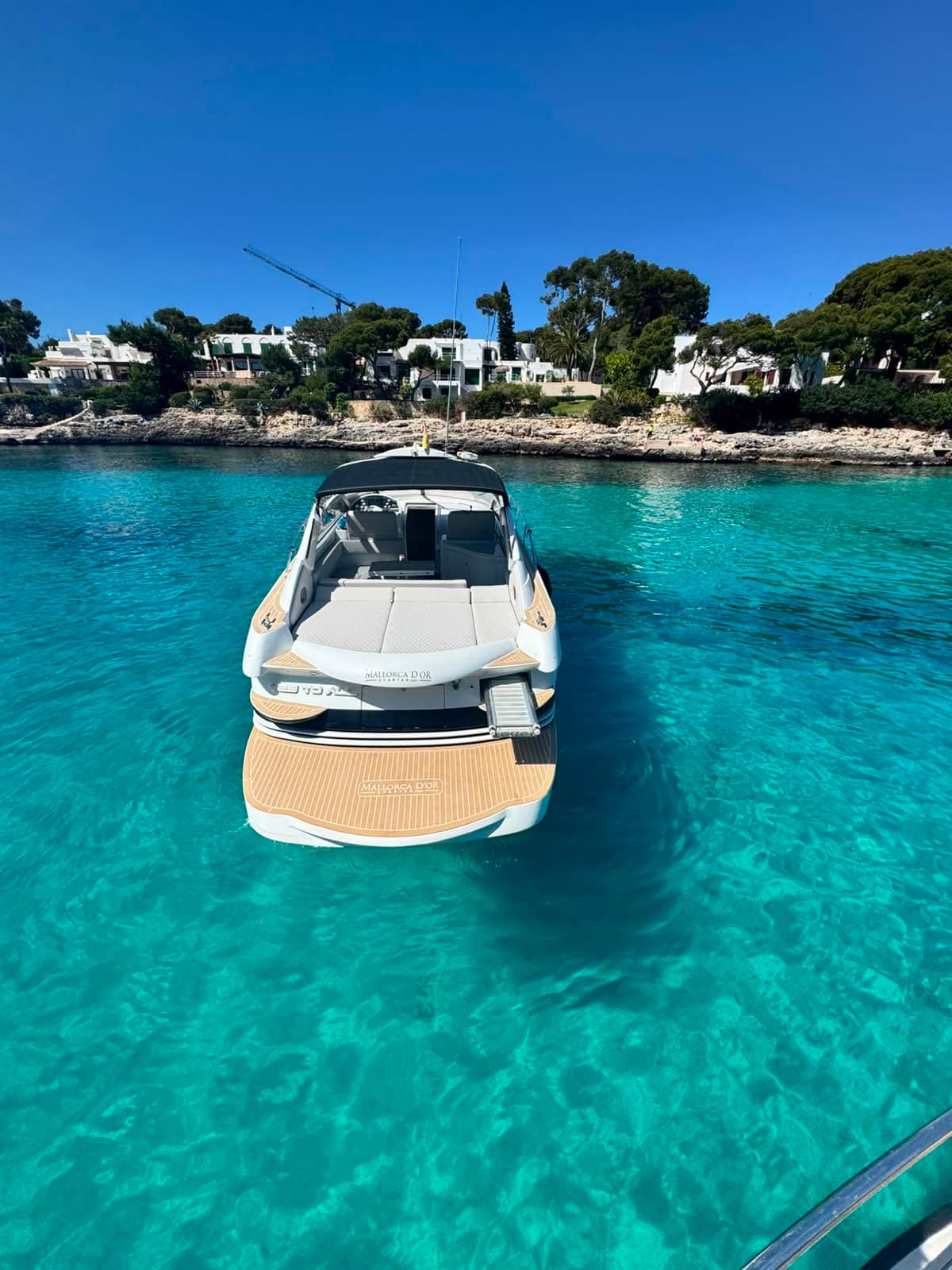 PERSHING 37 SPORT YACHT