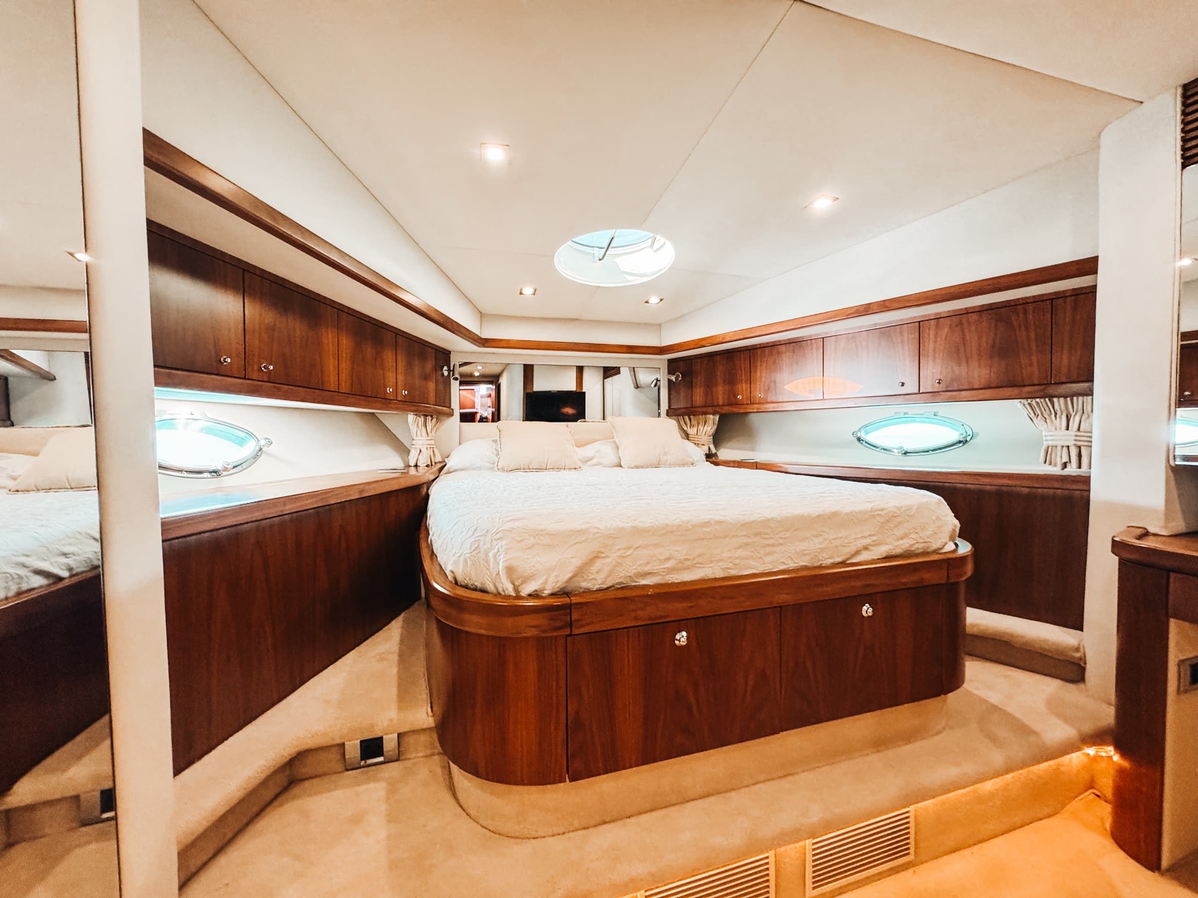 SUNSEEKER MANHATTAN 66 | TAPIA BAY